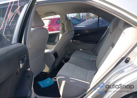 2012 Toyota Camry Le z USA, uszkodzony, nr VIN 4T4BF1FKXCR244890